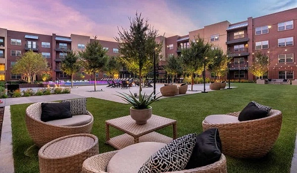 Godrej Madison Avenue Lawn Area